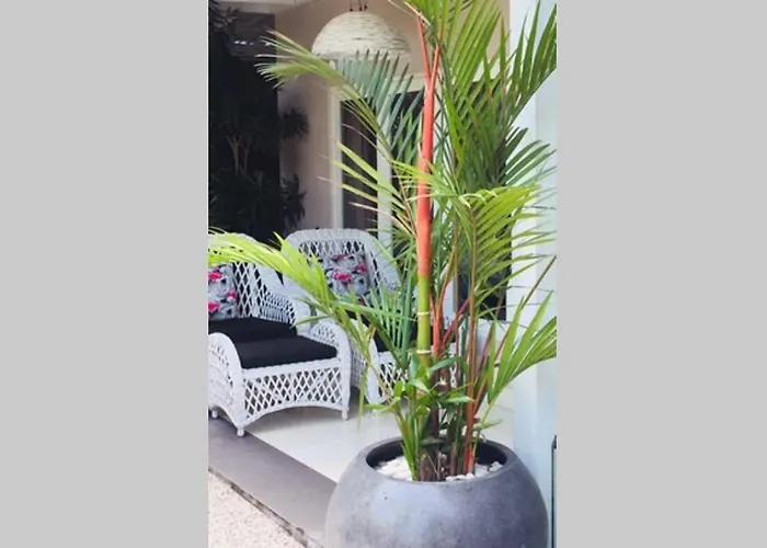 Bloom 4 - 2 King Bedrooms , Sleep 4 Pax, Private Pool, Villa