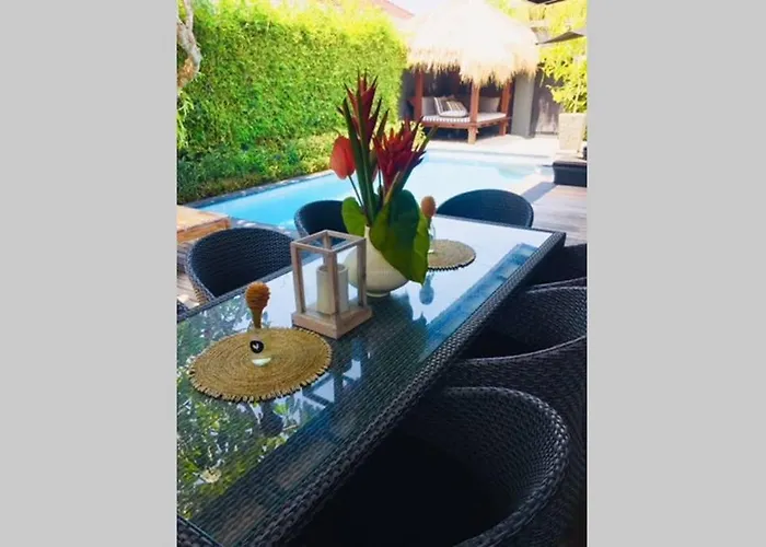 Villa Bloom 4 - 2 King Bedrooms , Sleep 4 Pax, Private Pool,