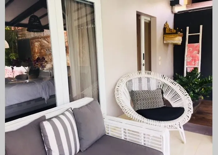 Bloom 4 - 2 King Bedrooms , Sleep 4 Pax, Private Pool, Villa Seminyak